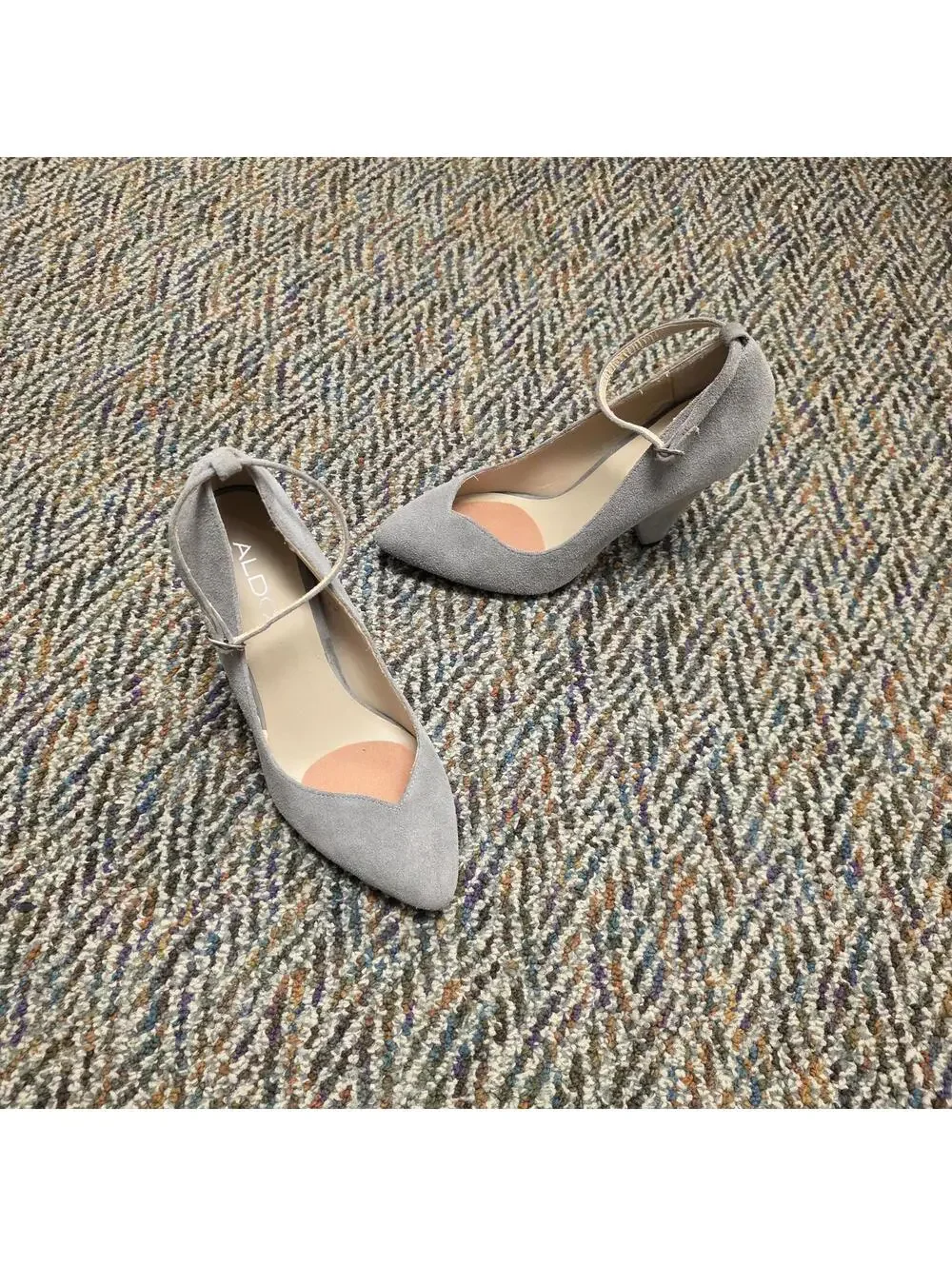 Aldo Vegan Grey Suede Chunky Heels w/Ankle strap - sz 7.5 US